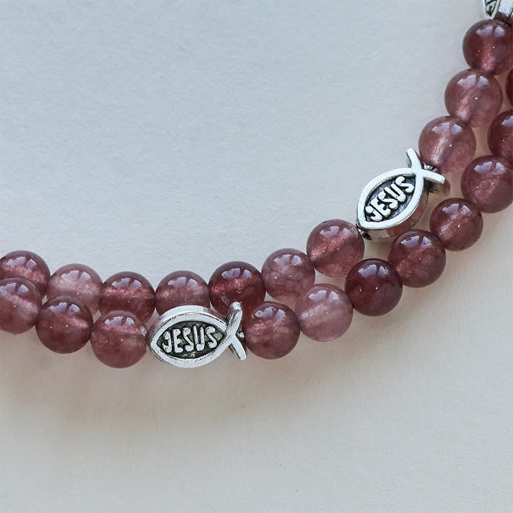 Pulsera de Cuarzo Fresa con Crucifijo y Dije Ichthys
