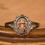 Anillo de Cruz en Dos Tonos: Joyería de Fe en Filigrana de Plata y Oro Rosa