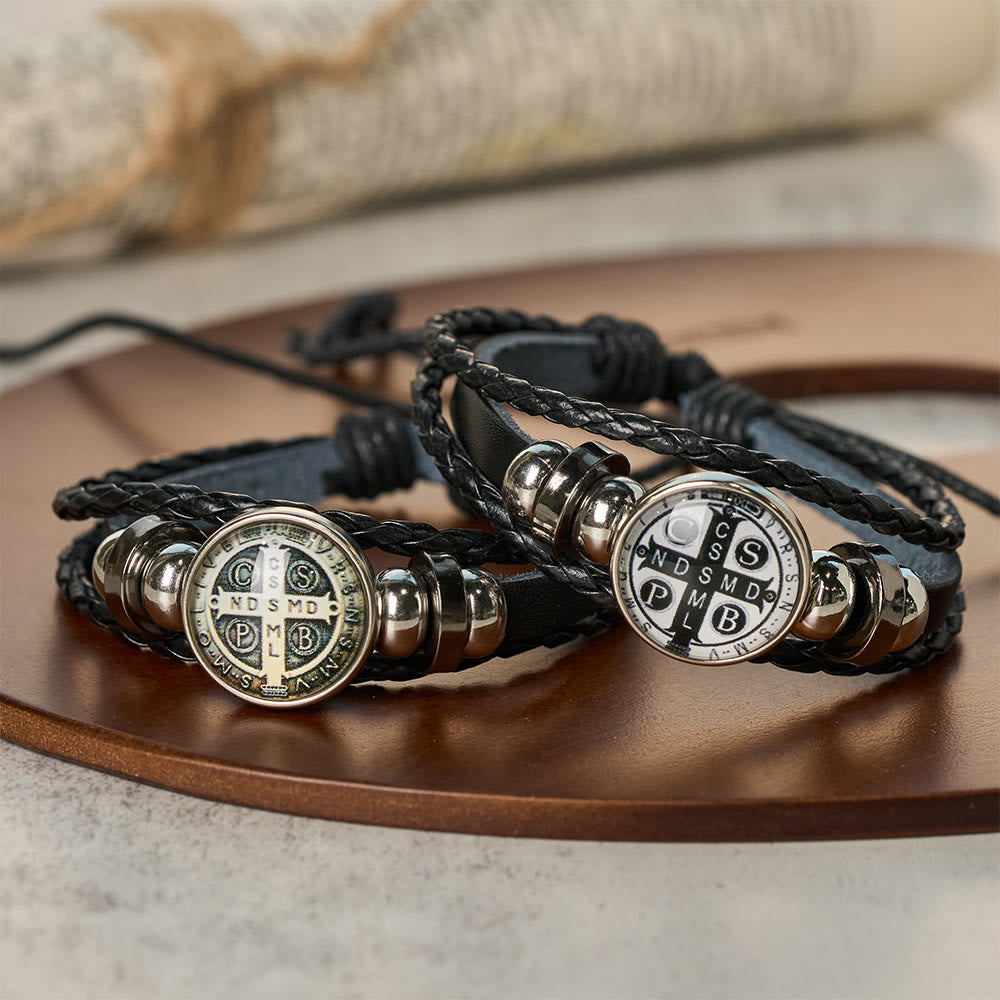 Pulsera Ajustable Multicolor de San Benito: Símbolo contra la Negatividad y el Miedo