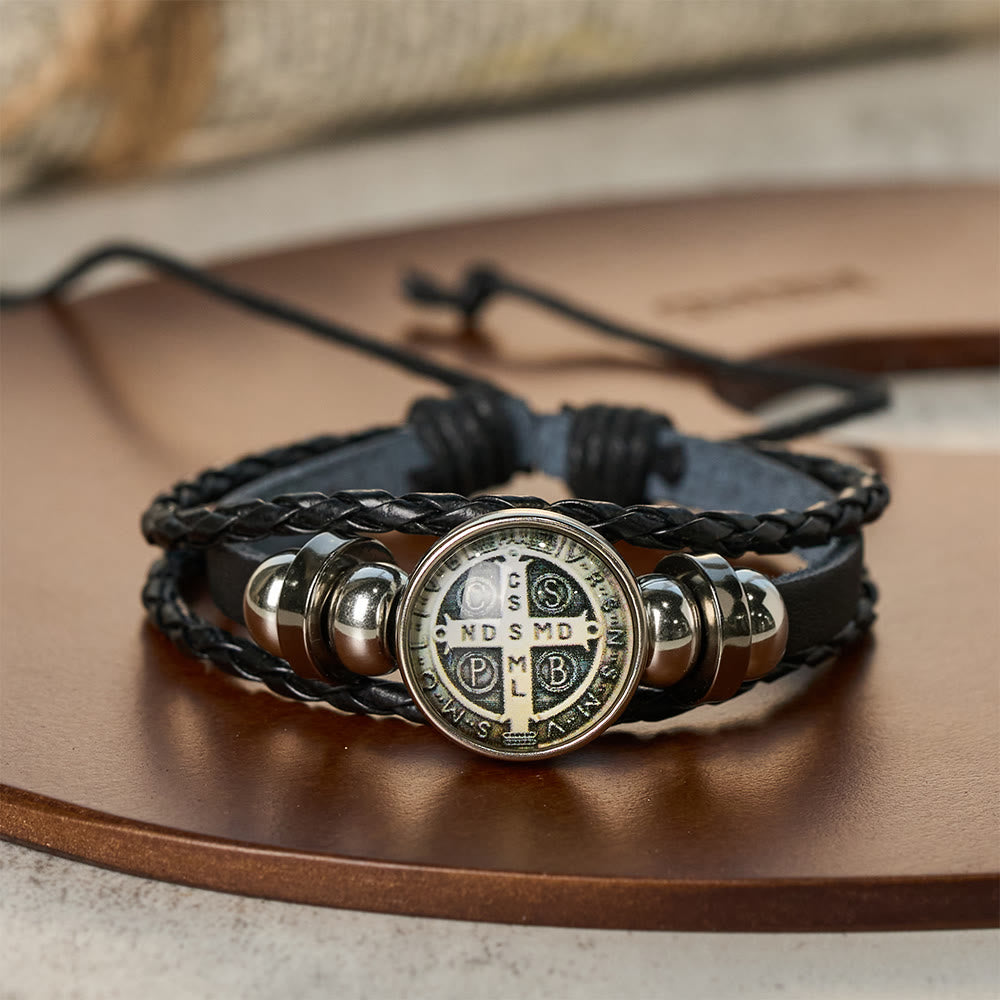 Pulsera Ajustable Multicolor de San Benito: Símbolo contra la Negatividad y el Miedo