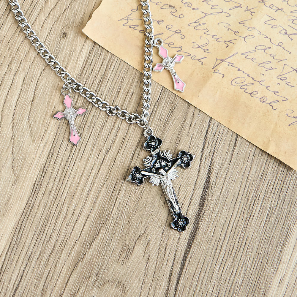 Collar de Cadena con Triple Dije Crucifijo de Colores Estilo Clásico