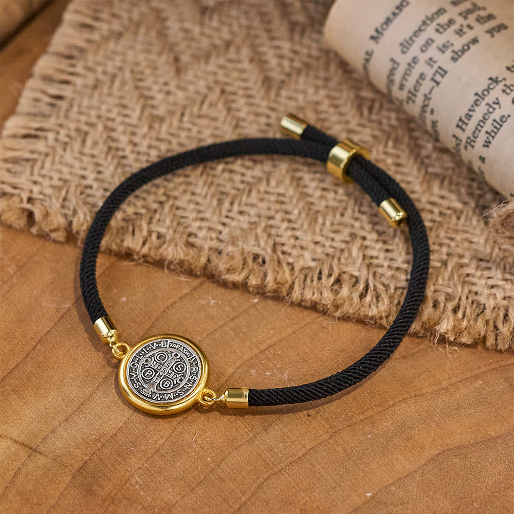 Pulsera Ajustable de Cordón Negro con Medalla de San Benito