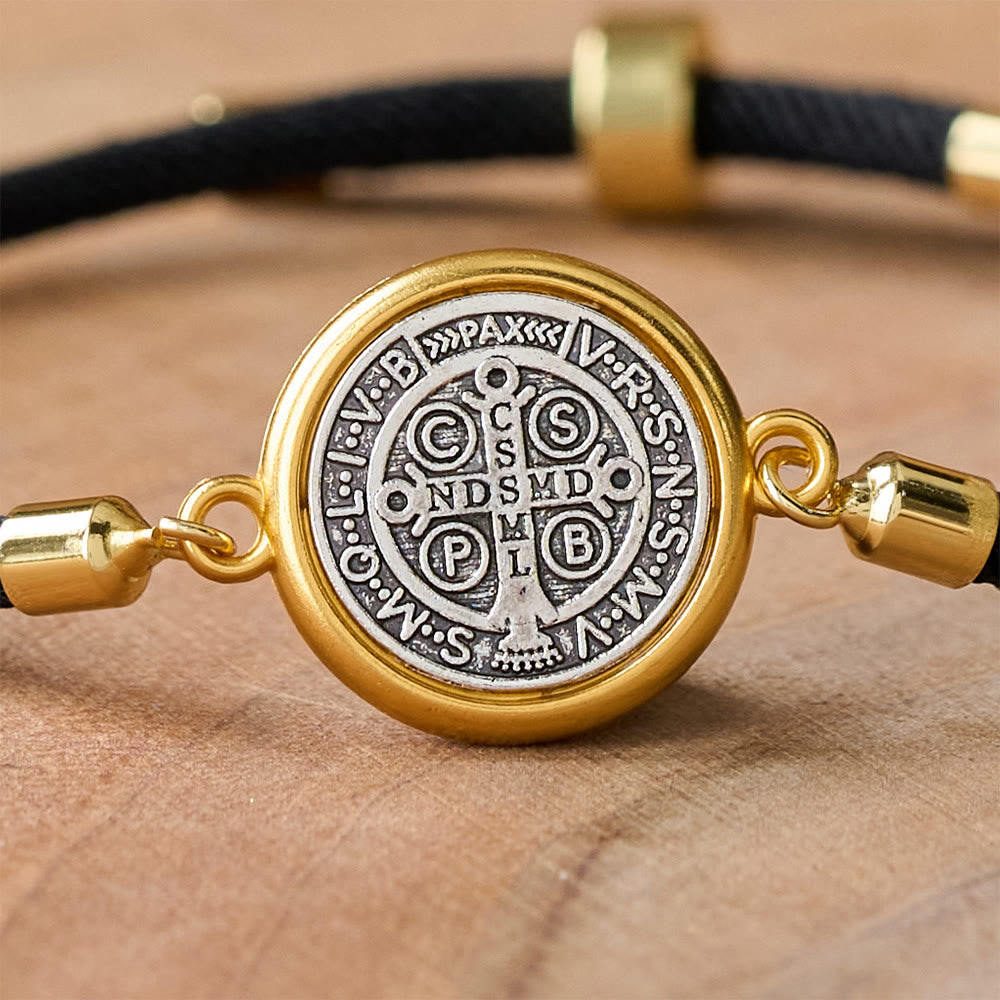 Pulsera Ajustable de Cordón Negro con Medalla de San Benito