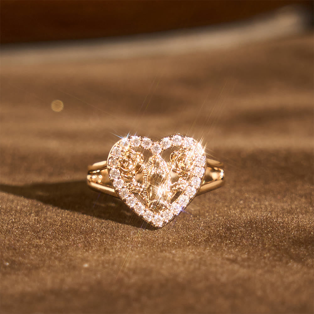 Anillo con Motivo de Virgen en Forma de Corazón con Rosas: Lleva Su Cuidado Cada Día
