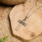 Collar de Cruz Semilla de Mostaza y Montaña: Perseverancia de la Fe