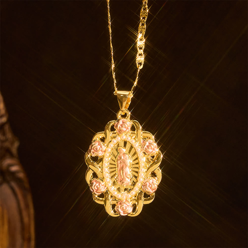 Collar Ovalado de la Virgen con Detalle de Rosa: Recordatorio Diario de Su Intercesión