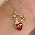 Collar con Dije de Cruz del Sagrado Corazón y Rosa: Amor Divino y Gracia Redentora
