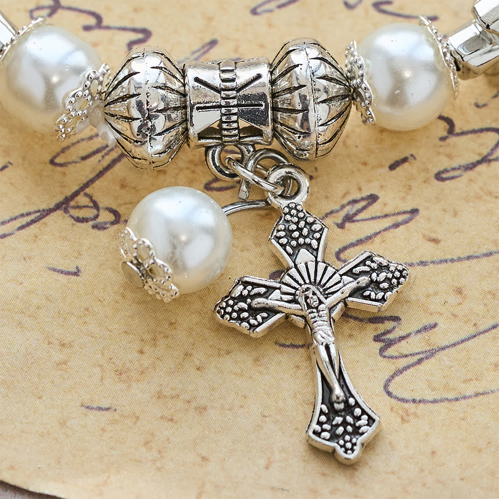 Pulsera de Cuentas con Detalle de Cruz de Plata: Encarna la Gracia de la Reflexión en Oración