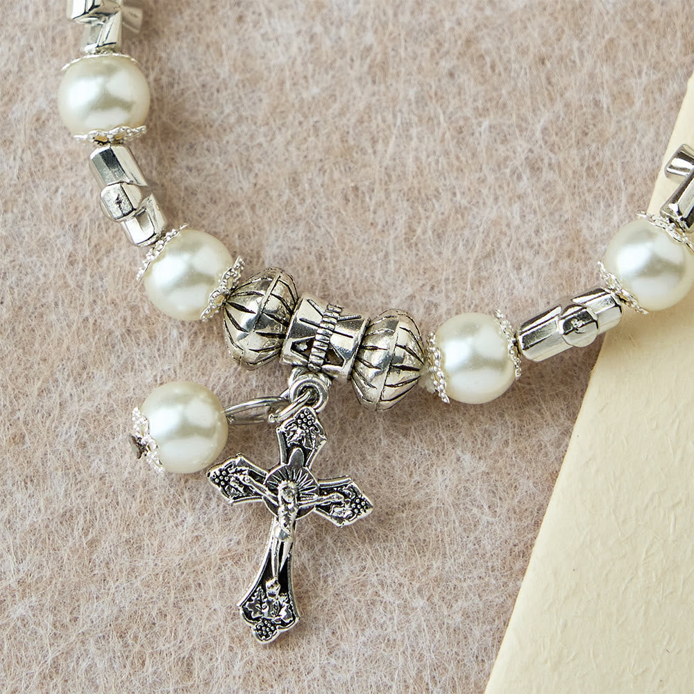 Pulsera de Cuentas con Detalle de Cruz de Plata: Encarna la Gracia de la Reflexión en Oración