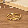 Set de Dos Anillos de Cruz: Metal Pulido y Circonia para la Devoción Diaria