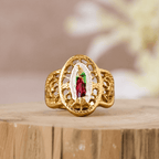 Anillo Calado Ornamentado de la Virgen: Tres Variaciones de Color para una Devoción Eterna