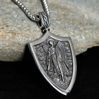 Collar de Titanio con Amuleto Escudo de San Miguel Arcángel