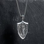 Collar de Titanio con Amuleto Escudo de San Miguel Arcángel
