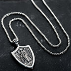Collar de Titanio con Amuleto Escudo de San Miguel Arcángel