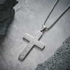 Collar de Cruz Padre Nuestro Tricolor Moderno: Símbolo Eterno de lo Sagrado