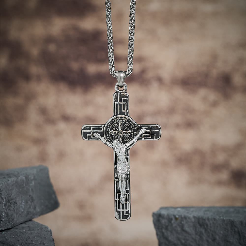 Collar con Dije Crucifijo y Medalla de San Benito Estilo Retro Clásico: Protección