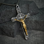 Collar con Dije Crucifijo y Medalla de San Benito Estilo Retro Clásico: Protección