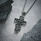 Collar de Titanio con Crucifijo Ortodoxo de Jesús: Joyería de Protección
