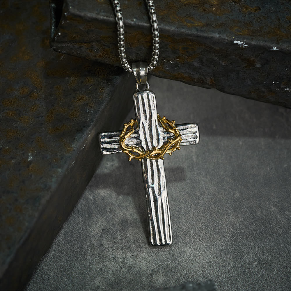 Collar con Dije de Cruz Corona de Espinas de Jesús Estilo Moderno: Protección Sagrada