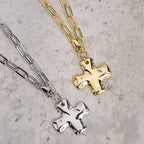 Collar de Cadena de Eslabones Clip con Cruz Minimalista: Símbolo de Fe y Estilo Moderno