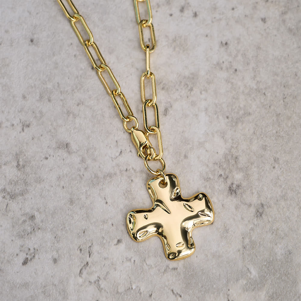 Collar de Cadena de Eslabones Clip con Cruz Minimalista: Símbolo de Fe y Estilo Moderno