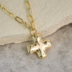Collar de Cadena de Eslabones Clip con Cruz Minimalista: Símbolo de Fe y Estilo Moderno