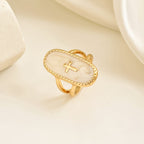 Anillo de Doble Banda Esmaltado con Detalle de Cruz: Símbolo de Fe Sutil y Estilo