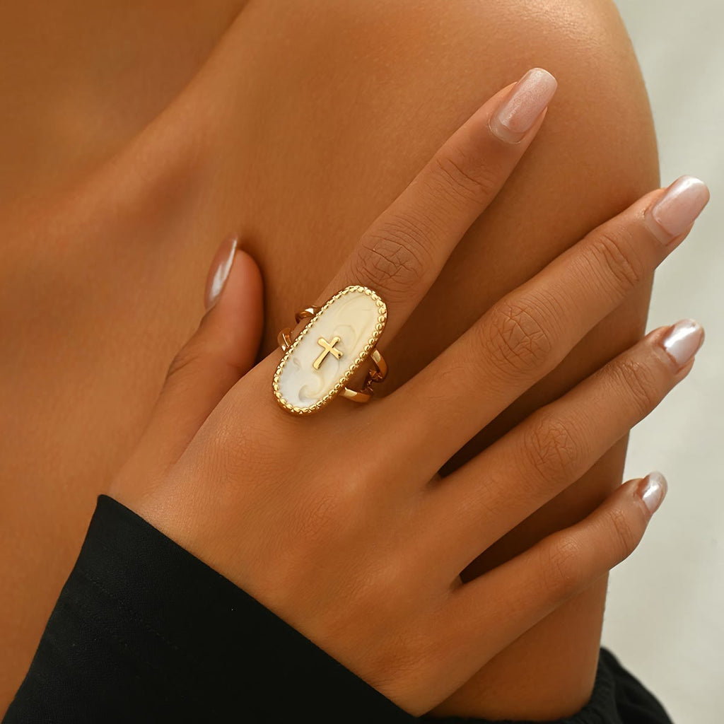 Anillo de Doble Banda Esmaltado con Detalle de Cruz: Símbolo de Fe Sutil y Estilo