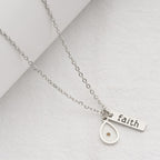 Collar de Fe Semilla de Mostaza con Corazón y Gota: Símbolo de una Fe Pequeña pero Poderosa
