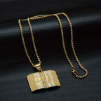 Collar con Dije de Cruz en Forma de Biblia: Símbolo de Fe y Sabiduría Divina