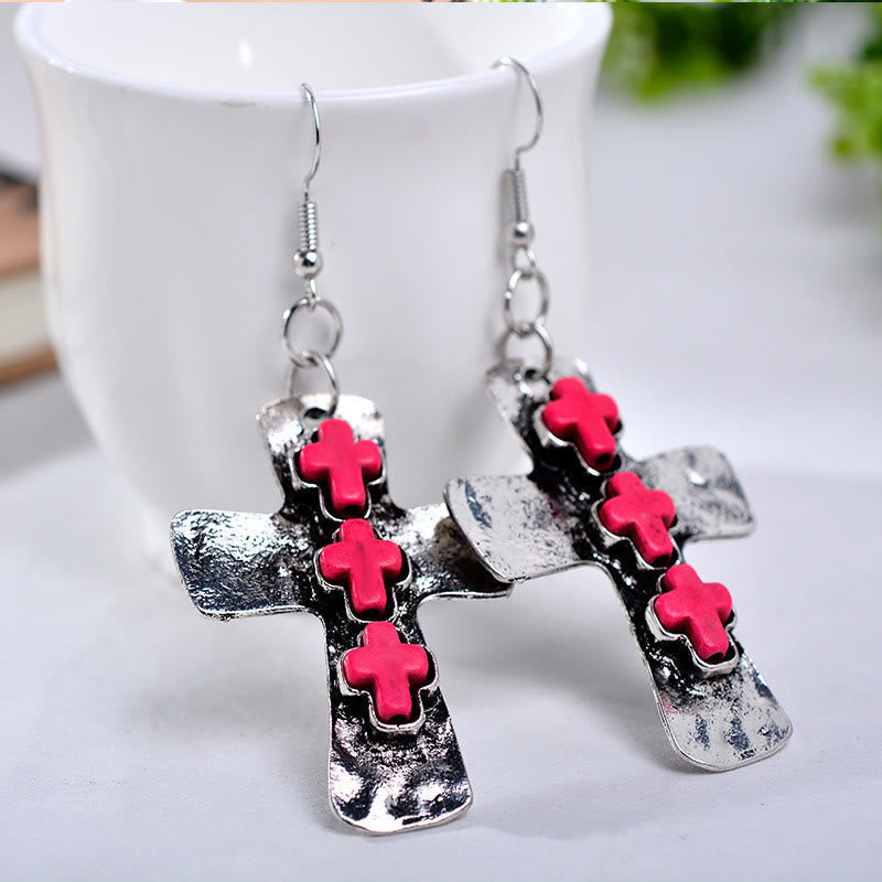 Aretes Texturizados de Tres Cruces con Incrustaciones de Piedra: Fe y Protección VIP