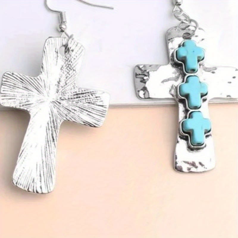 Aretes Texturizados de Tres Cruces con Incrustaciones de Piedra: Fe y Protección VIP