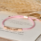 Pulsera de Fe "Dios Tiene el Control": Símbolo de Confianza y Bendición Nupcial