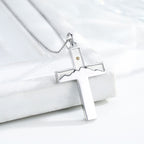 Collar de Semilla de Mostaza con Luna Creciente y Cruz: Incrustación de Turquesa y Tono Plata