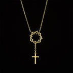 Collar de Cruz con Corona de Espinas: Símbolo de la Pasión y Redención de Cristo