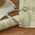 Pulsera de Cuentas Grabada "Fuerza y Valor": Símbolo de Fuerza y Valor Divinos