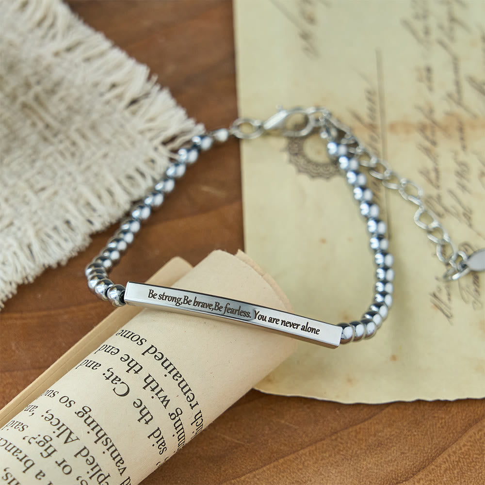 Pulsera de Cuentas Grabada "Fuerza y Valor": Símbolo de Fuerza y Valor Divinos