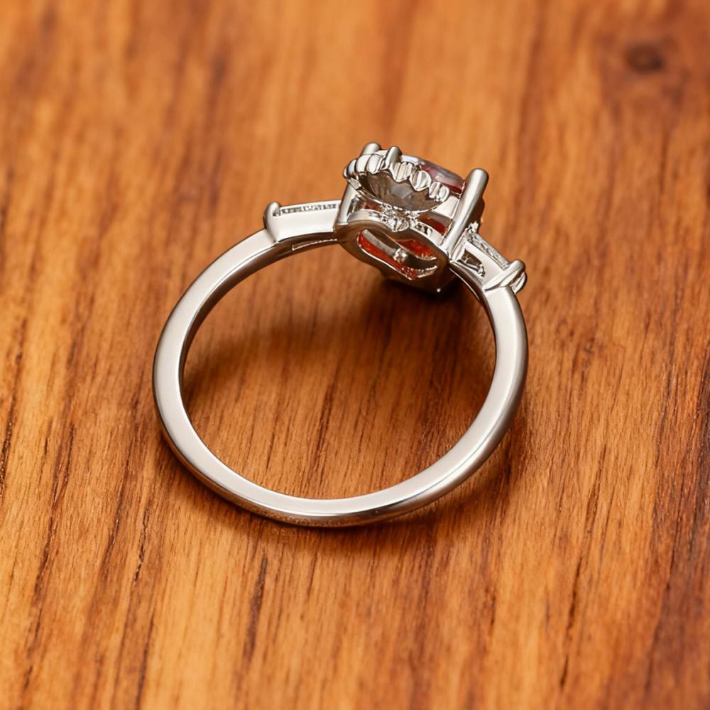 Anillo de Cristal del Sagrado Corazón: Símbolo del Amor Incondicional de Cristo