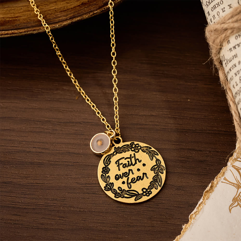 Collar Semilla de Mostaza "Fe Sobre Miedo": Símbolo de Valor y Fe Pequeña