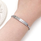 Pulsera de Fe y Valor de Metal en Cuatro Colores con Barra Grabada o Lisa