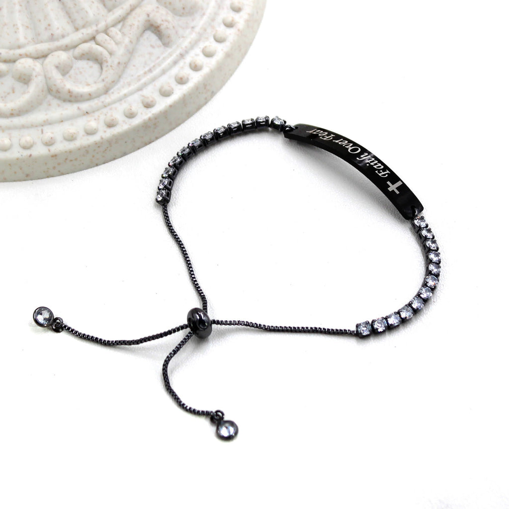 Pulsera de Fe y Valor de Metal en Cuatro Colores con Barra Grabada o Lisa