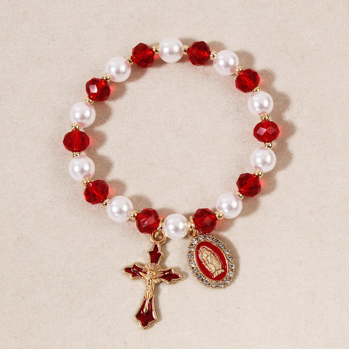 Pulsera de Cuentas con Medallón Mariano: Detalles de la Virgen y Dije de Cruz Esmaltada