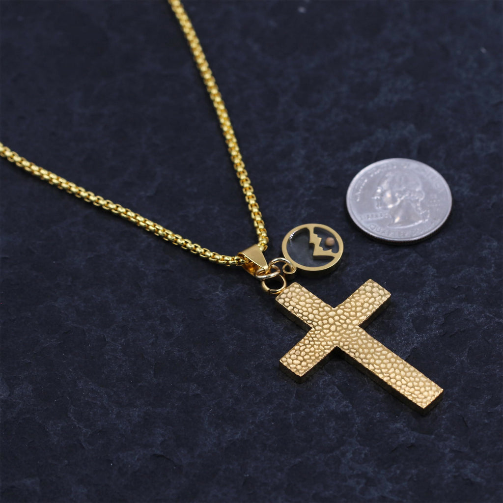 Collar de Cruz Texturizada con Semilla de Mostaza: Dijes Metálicos como Recordatorio Espiritual