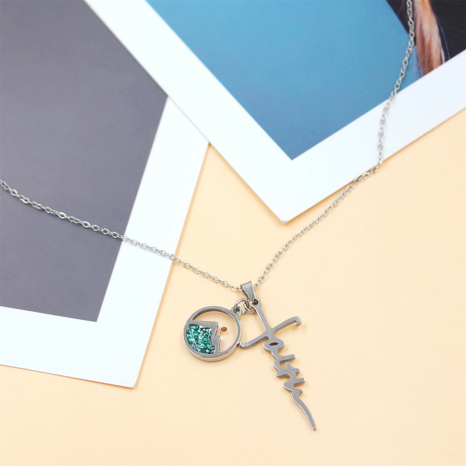 Collar de Cruz con Semilla de Mostaza y Letra de Fe: Símbolo de una Fe que Mueve Montañas