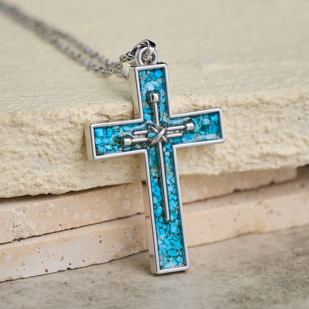 Collar de Cruz de Clavo con Incrustación de Turquesa: Símbolo del Amor Sacrificial de Cristo
