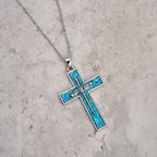 Collar de Cruz de Clavo con Incrustación de Turquesa: Símbolo del Amor Sacrificial de Cristo