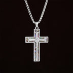 Collar de Cruz de Clavo con Incrustación de Concha Abulón: Símbolo del Amor Sacrificial de Cristo