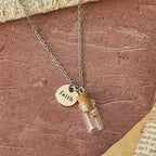 Collar con Placa de Fe Botella de Semilla de Mostaza: Símbolo de Fe Pequeña y Gran Poder