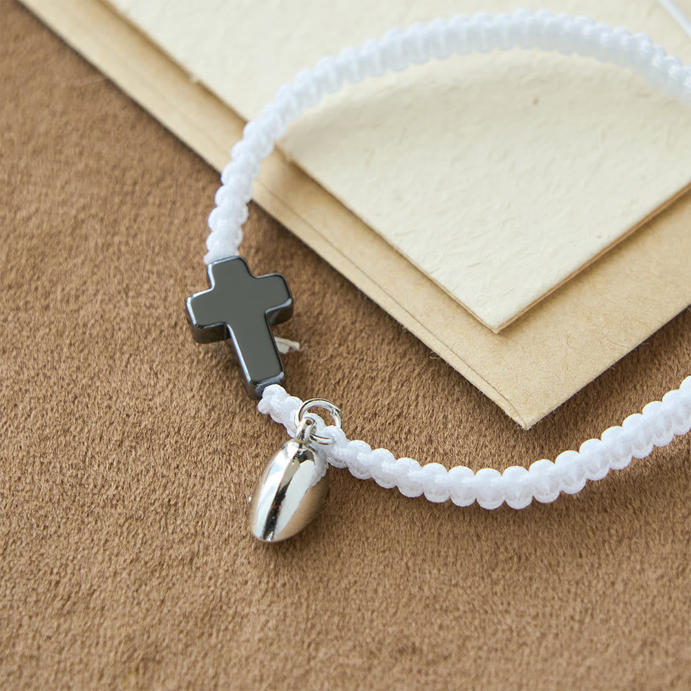 Set de Pulseras Magnéticas de Corazón y Cruz: Símbolo de Unión Sagrada y Amor Duradero