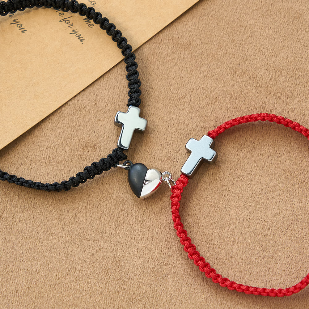 Set de Pulseras Magnéticas de Corazón y Cruz: Símbolo de Unión Sagrada y Amor Duradero